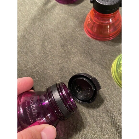 Bottle Top pop on Flip Lid Bottle Topper Multiple Colors Lot of 5 used - Picture 3 of 6